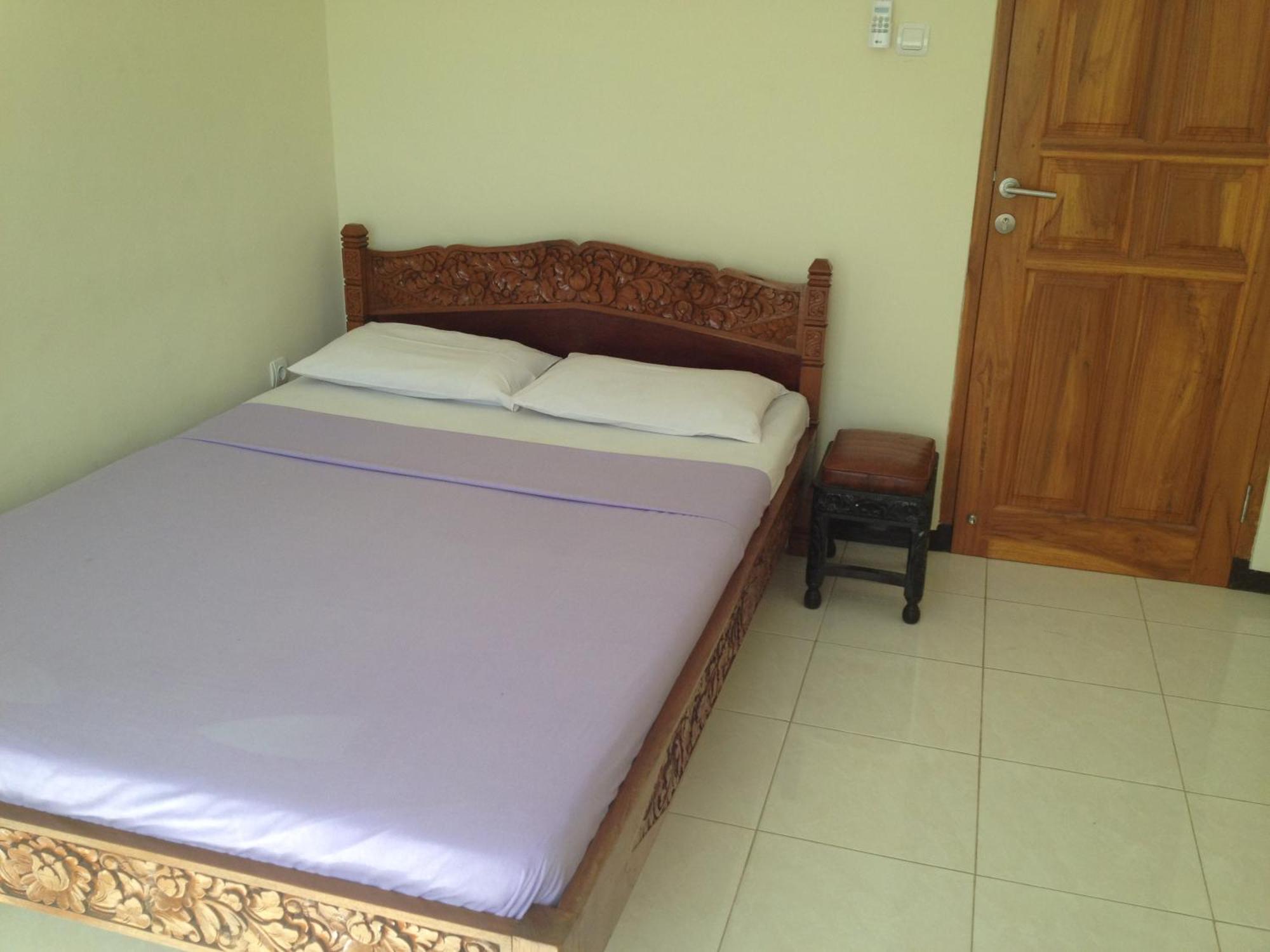 Astina Hotel Lovina  Phòng bức ảnh